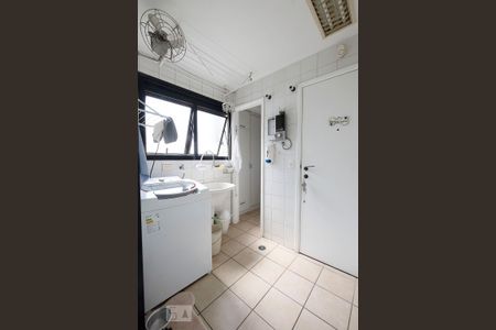 Apartamento à venda com 122m², 2 quartos e 2 vagasÁrea de Serviço