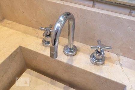 Apartamento à venda com 122m², 2 quartos e 2 vagasSuíte 2 - Banheiro