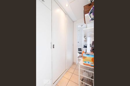 Apartamento à venda com 122m², 2 quartos e 2 vagasÁrea de Serviço - Quarto