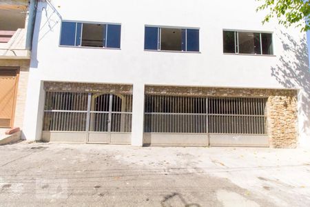 Casa de condomínio para alugar com 150m², 2 quartos e 1 vagaFachada