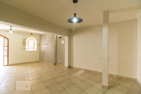 Sala de casa de condomínio para alugar com 2 quartos, 150m² em Casa Verde Alta, São Paulo