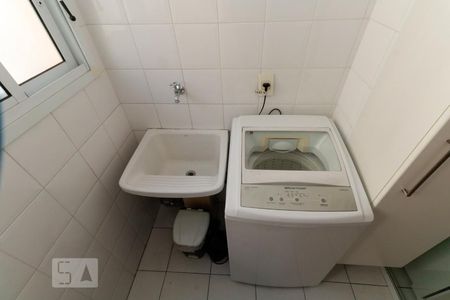 Apartamento para alugar com 68m², 2 quartos e 1 vaga Apartamento para alugar com 68m², 2 quartos e 1 vagaÁrea de serviço