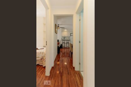 Apartamento para alugar com 68m², 2 quartos e 1 vaga Apartamento para alugar com 68m², 2 quartos e 1 vagaCorredor