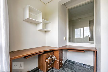 Casa de condomínio para alugar com 206m², 3 quartos e 2 vagasÁtico