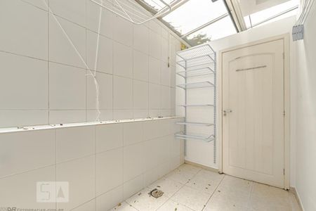 Casa de condomínio para alugar com 206m², 3 quartos e 2 vagasÁrea de Serviço