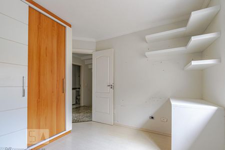 Casa de condomínio para alugar com 206m², 3 quartos e 2 vagasQuarto 2