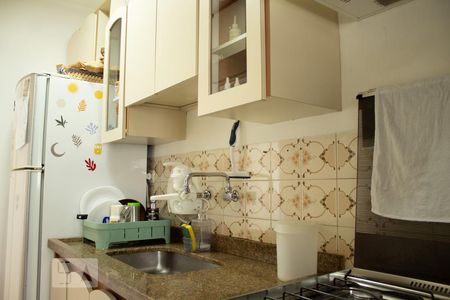 Cozinha de apartamento para alugar com 1 quarto, 42m² em Vila Guarani (z Sul), São Paulo