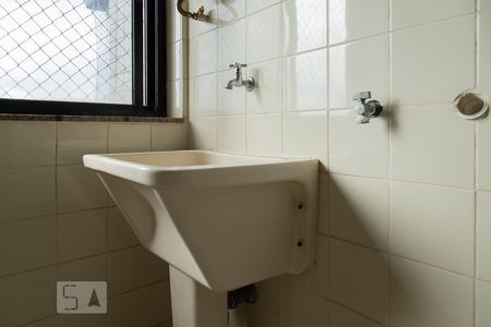 Apartamento à venda com 121m², 4 quartos e 2 vagasÁrea de Serviço