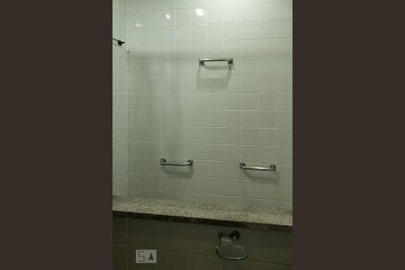 Apartamento à venda com 121m², 4 quartos e 2 vagasBanheiro da Suíte