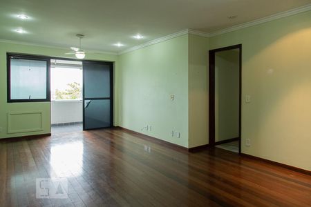 Sala de apartamento à venda com 4 quartos, 180m² em Barra da Tijuca, Rio de Janeiro