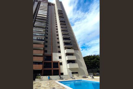 Apartamento à venda com 121m², 4 quartos e 2 vagasÁrea comum - Piscina