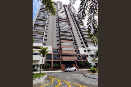 Apartamento à venda com 121m², 4 quartos e 2 vagasFachada do bloco