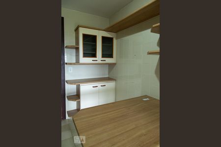 Apartamento à venda com 121m², 4 quartos e 2 vagasCozinha - Armários