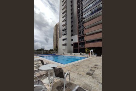 Apartamento à venda com 121m², 4 quartos e 2 vagasÁrea comum - Piscina