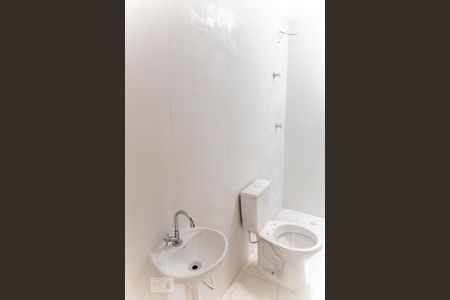 Banheiro de apartamento para alugar com 1 quarto, 30m² em Vila Rio Branco, São Paulo