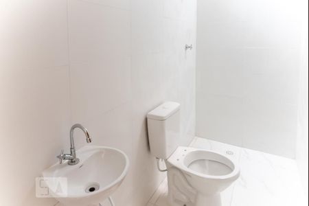Banheiro de apartamento para alugar com 1 quarto, 30m² em Vila Rio Branco, São Paulo