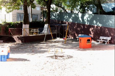 Apartamento à venda com 55m², 2 quartos e 1 vaga Apartamento à venda com 55m², 2 quartos e 1 vagaÁrea Comum - Playground