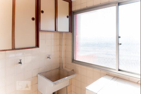 Apartamento à venda com 55m², 2 quartos e 1 vaga Apartamento à venda com 55m², 2 quartos e 1 vagaCozinha e Área de Serviço