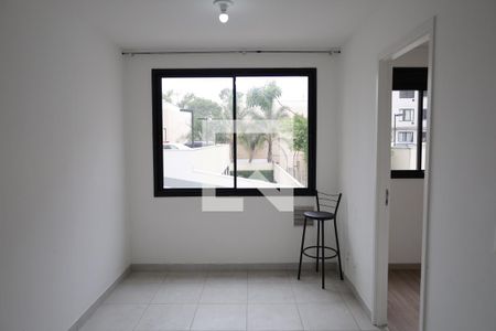 Sala/Cozinha de apartamento para alugar com 2 quartos, 40m² em Jurubatuba, São Paulo