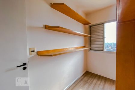 Quarto de apartamento para alugar com 3 quartos, 66m² em Vila Carrão, São Paulo