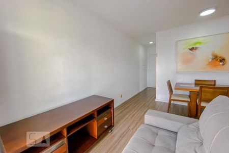 Sala de apartamento para alugar com 3 quartos, 66m² em Vila Carrão, São Paulo