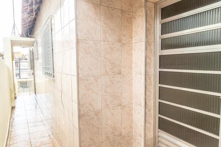 Casa para alugar com 90m², 3 quartos e 1 vagaCorredor lateral externo