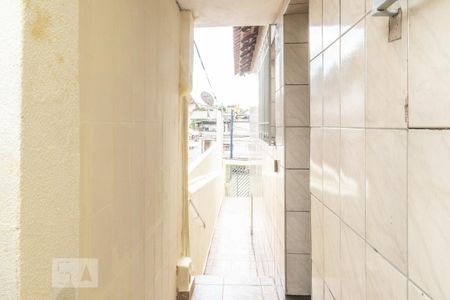 Casa para alugar com 90m², 3 quartos e 1 vagaCorredor lateral externo