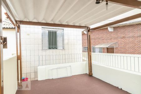 Casa para alugar com 90m², 3 quartos e 1 vagaÁrea externa frente