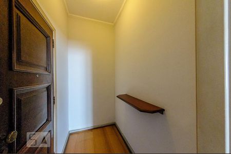 Hall de Entrada de apartamento para alugar com 2 quartos, 108m² em Bosque, Campinas
