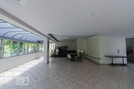 Apartamento à venda com 107m², 3 quartos e 1 vaga Apartamento à venda com 107m², 3 quartos e 1 vagaSalão de Festas