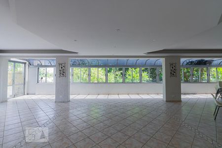 Apartamento à venda com 107m², 3 quartos e 1 vaga Apartamento à venda com 107m², 3 quartos e 1 vagaSalão de Festas