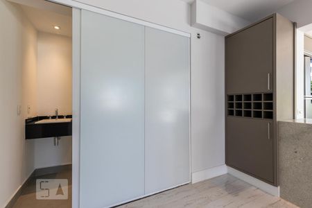 Banheiro de kitnet/studio à venda com 1 quarto, 62m² em Vila Olímpia, São Paulo