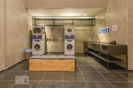 Studio à venda com 28m², 1 quarto e 1 vagaÁrea comum - Lavanderia