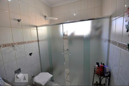 Banheiro da Suíte  de casa à venda com 4 quartos, 250m² em Jaguaribe, Osasco
