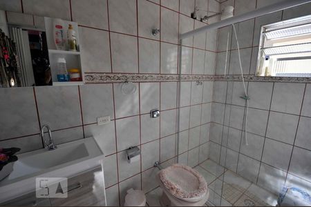 Banheiro Social de casa à venda com 4 quartos, 250m² em Jaguaribe, Osasco