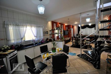 Copa Cozinha de casa à venda com 4 quartos, 250m² em Jaguaribe, Osasco