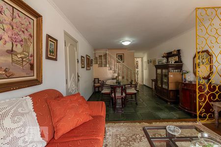 Sala de casa à venda com 4 quartos, 150m² em Jardim Prudência, São Paulo