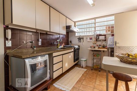 Casa à venda com 150m², 4 quartos e 2 vagasCozinha