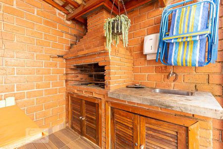 Casa à venda com 150m², 4 quartos e 2 vagasChurrasqueira