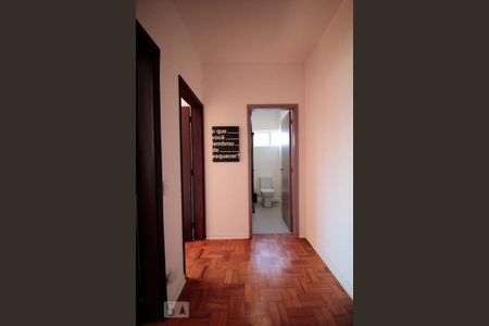 Apartamento para alugar com 167m², 3 quartos e 1 vaga Apartamento para alugar com 167m², 3 quartos e 1 vagacorredor