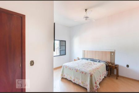 Casa para alugar com 400m², 5 quartos e 1 vagaSuite