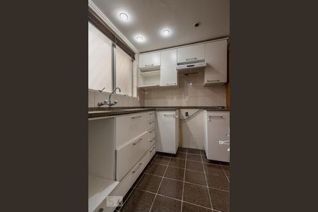 Apartamento para alugar com 92m², 2 quartos e 1 vagaCozinha