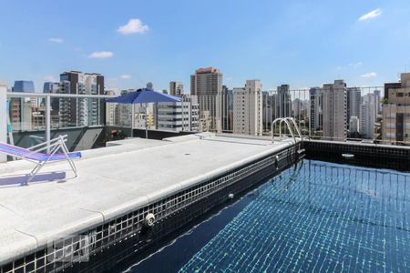 Apartamento à venda com 135m², 1 quarto e 2 vagasPiscina