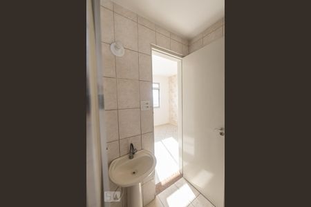 Banheiro Social de kitnet/studio para alugar com 1 quarto, 34m² em Vila Prudente, São Paulo