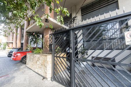 Studio para alugar com 34m², 1 quarto e sem vaga Studio para alugar com 34m², 1 quarto e sem vagaFachada