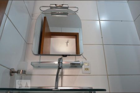 Apartamento à venda com 60m², 3 quartos e 1 vagaBanheiro Social - espelho