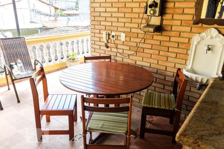 Casa à venda com 420m², 5 quartos e 4 vagasÁrea comum 