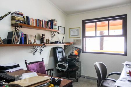 Casa à venda com 420m², 5 quartos e 4 vagasEscritório