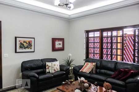 Sala 1 de casa para alugar com 5 quartos, 420m² em Vila Mazzei, São Paulo