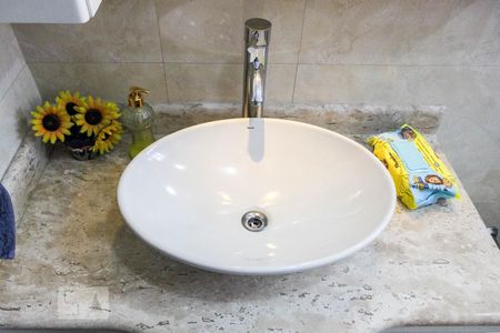 Casa à venda com 420m², 5 quartos e 4 vagasBanheiro do Quarto 3